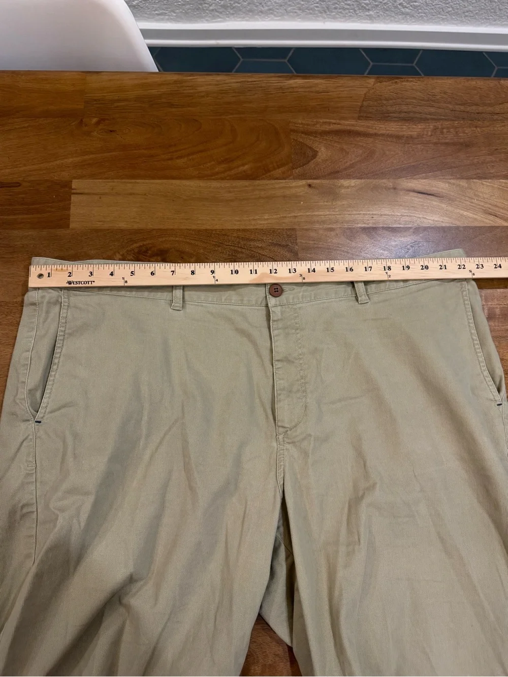 Tommy Bahama Beige Ribbed Flat Front Cotton Shorts